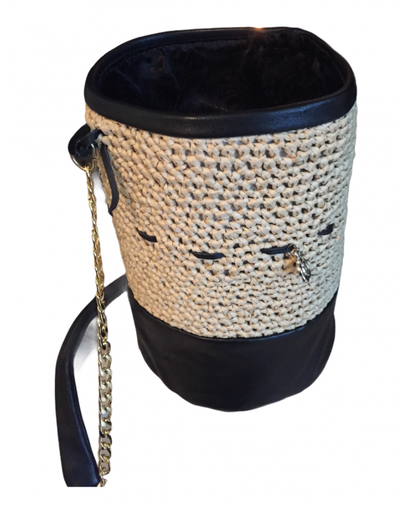 Плетена сумочка з пальмового волокна